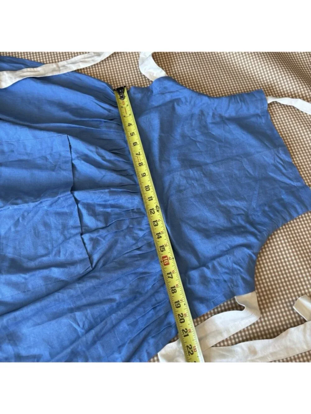 100% Linen Apron Made In India Blue Pockets ONE SIZE FITS MOST Farm Cottage NWT‎